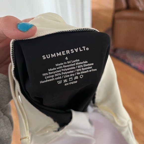 Summersalt Jetsetter Size 4 - Picture 11 of 11